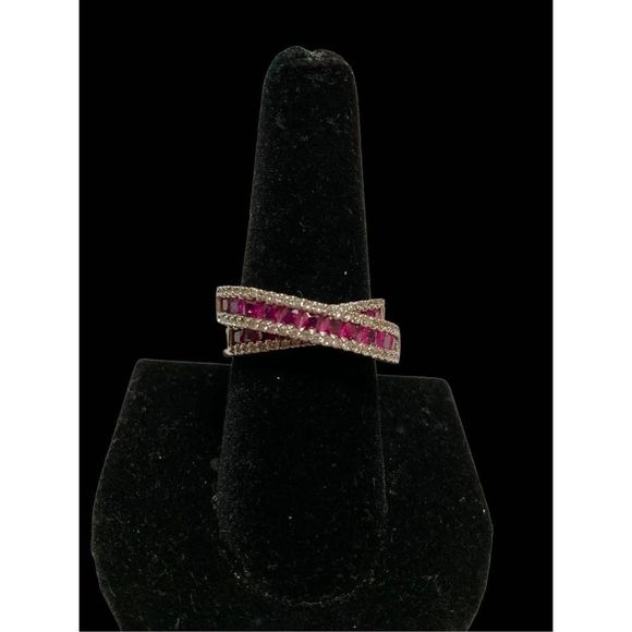 Natural Ruby Diamond Ring - Picture 4 of 13